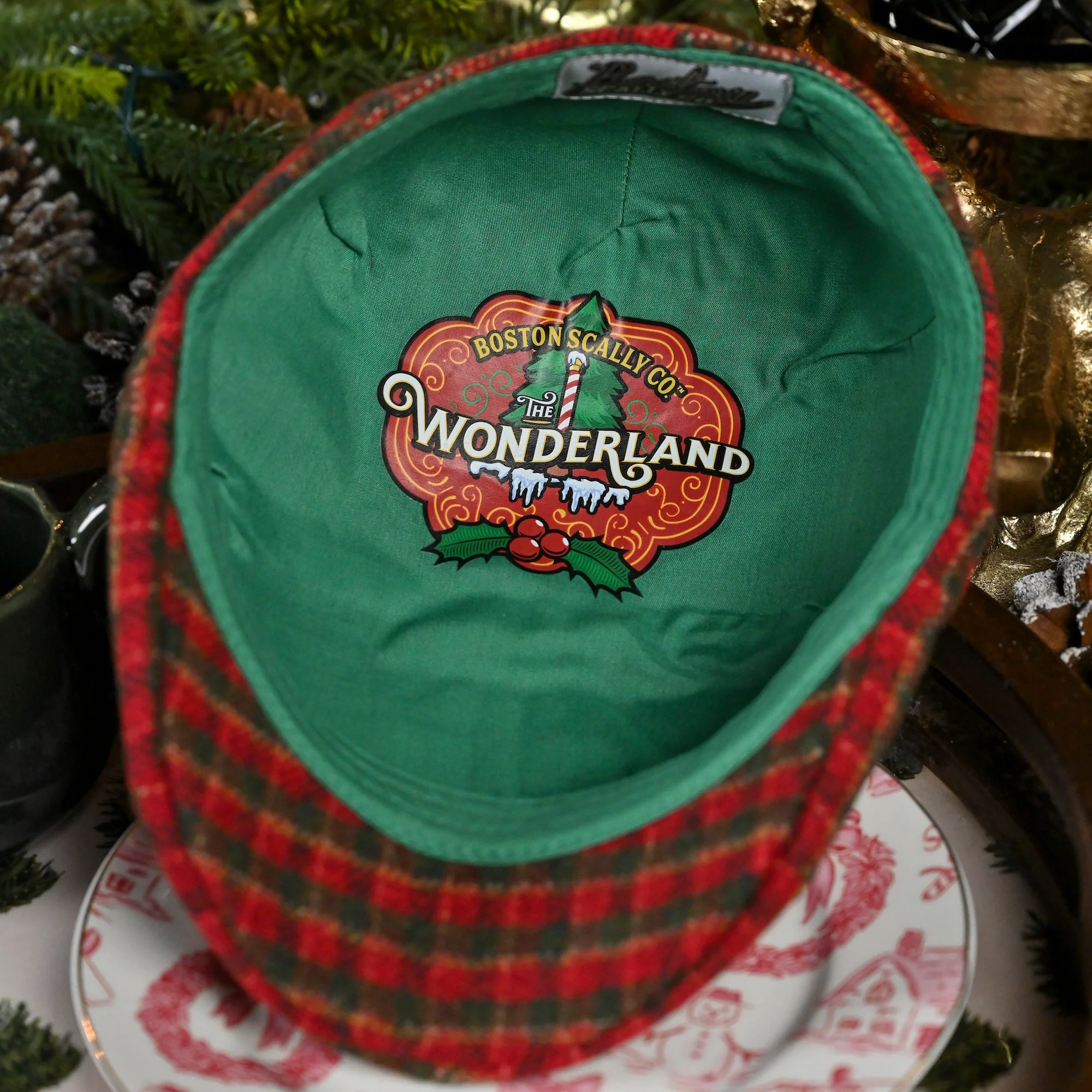 The Wonderland Boston Scally Cap - Red & Green Plaid - Image 13